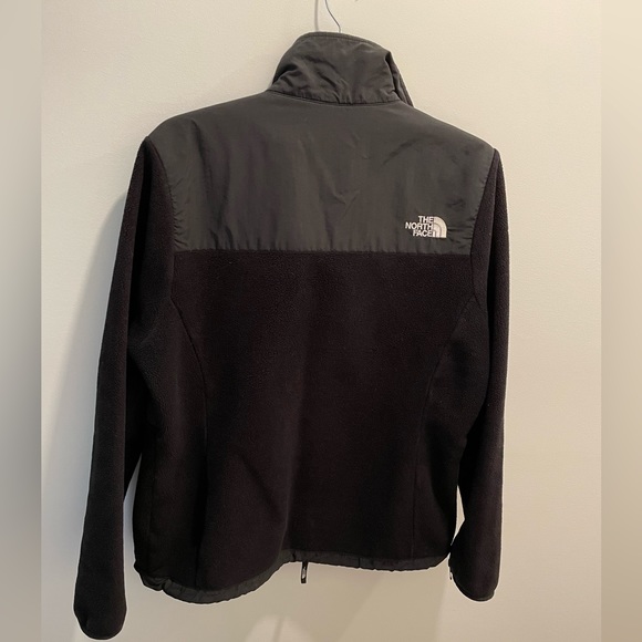 The North Face women’s jacket - Picture 2 of 3